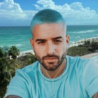 A la orilla de la Bahía de Miami, Maluma muestra los rincones más sofisticados de su fastuosa mansió