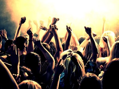 Atención para este fin de de semana: estos son los signos del Horóscopo más fiesteros y divertidos