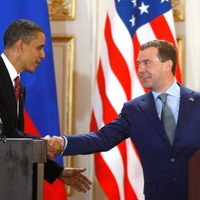Expira el último pacto nuclear entre EU y Rusia, generando temores de una carrera armamentista