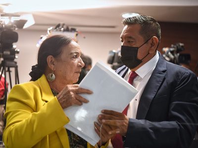 Senadores de Morena se enredan al defender la reforma a la Guardia Nacional
