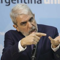 Aníbal Fernández criticó a un periodista y acusó a Macri de invertir millones de dólares en LN+