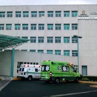 Por cuarta ocasión, personal de hospital en Toluca se manifiesta en demanda de insumos