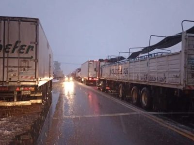 Transportistas anuncian cortes de rutas para este lunes a partir de las 6