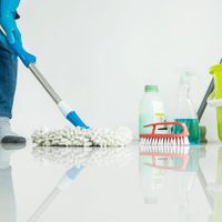 Nuevo aumento para las empleadas domésticas: el incremento paritario es del 65%