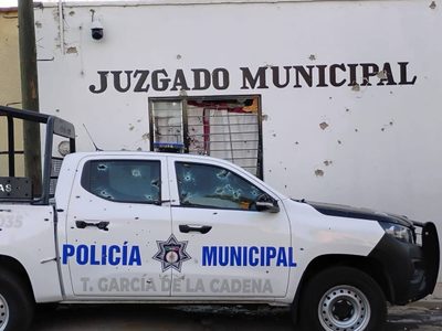 Atacan comandancia y viviendas de Trinidad García de la Cadena, Zacatecas; un hombre fue asesinado