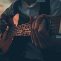 Músicos homenajean a quienes trabajan en el campo y la alimentación