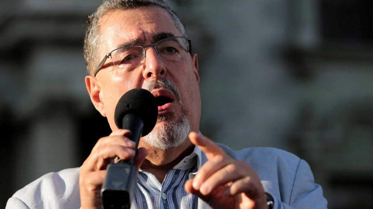“No hay duda, el objetivo de estas acciones del Ministerio Público es la anulación del resultado electoral y la destrucción del régimen democrático”, expuso Arévalo León