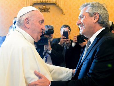 Fernández sobre la legalización del aborto: "Respeto la posición de la iglesia"