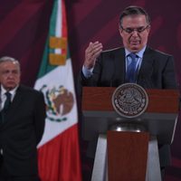 Ebrard asegura que el senador John Neely Kennedy “es un hombre profundamente ignorante”