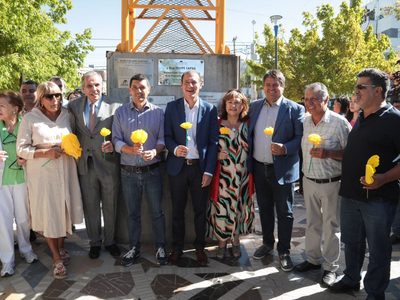 Koopmann inauguró la sala “Don Felipe Sapag” y dijo que cuidará a Neuquén como él lo hizo