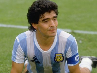 Triste desenlace: la diferencia entre la autopsia y las versiones del entorno de Diego Maradona