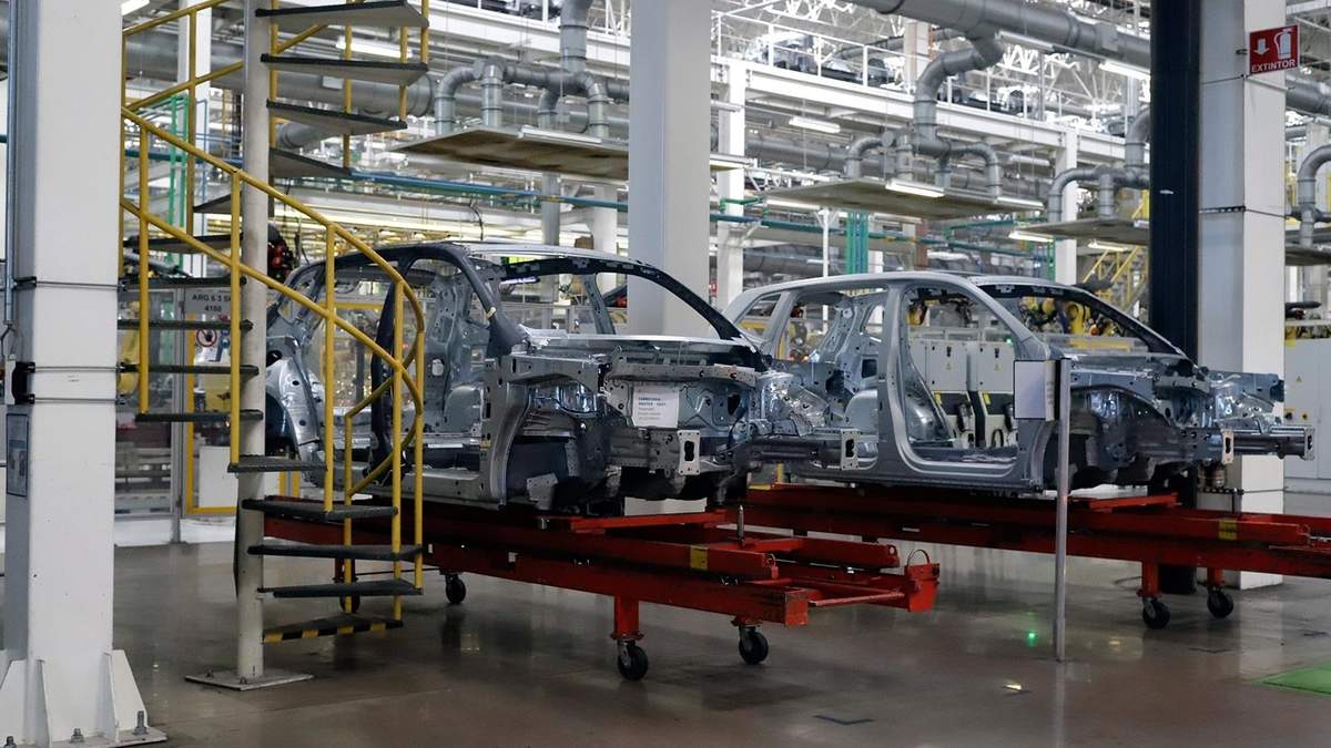 Líneas de producción. Motor de crecimiento en riesgo