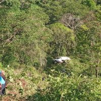 Camión que llevaba votantes se desbarranca en Chiapas; hay tres muertos