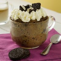 Torta oreo en taza: explosiva y deliciosa, una receta exprés para paladares exigentes