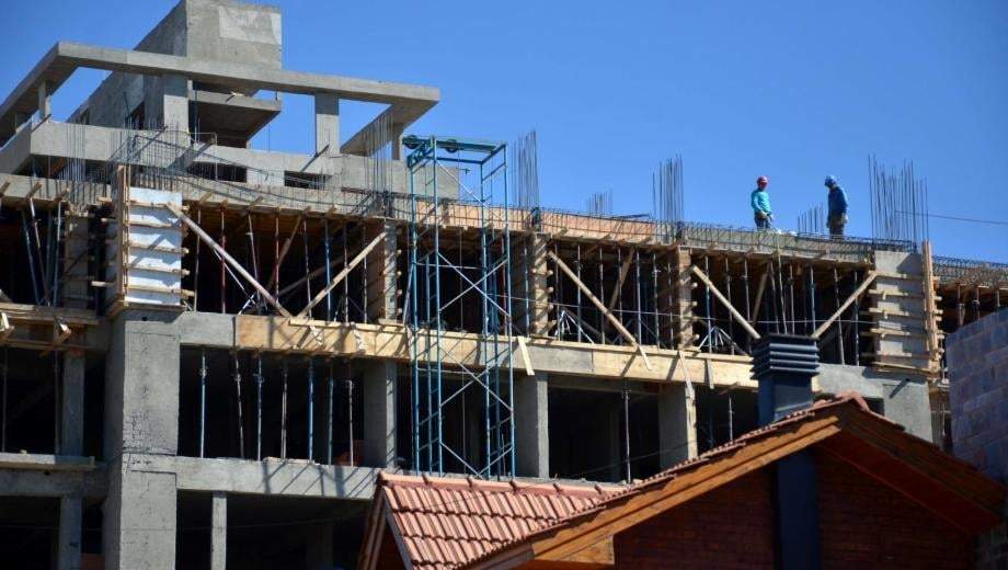 Construcción en Neuquén. Fuente: (Twitter)