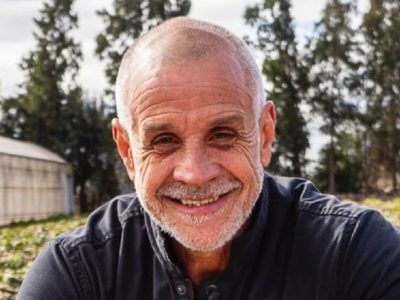 Discretos y talentosos: quiénes son y a qué se dedican los tres hijos de Christian Petersen