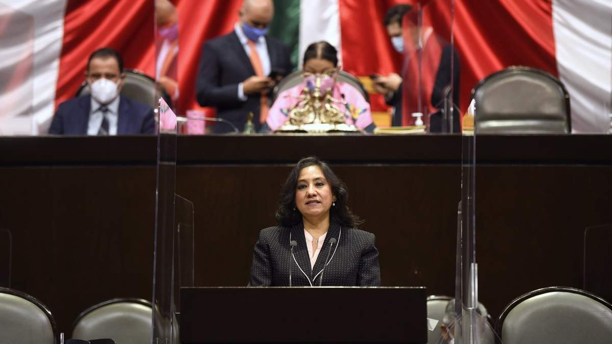 Irma Eréndira Sandoval compareció ante diputados. Foto: Octavio Gómez