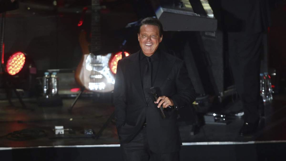 El Cantante Luis Miguel en el Auditorio Nacional en noviembre de 2015