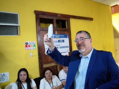 Triunfo de Arévalo en Guatemala fue una cosa extraordinaria y milagrosa: AMLO