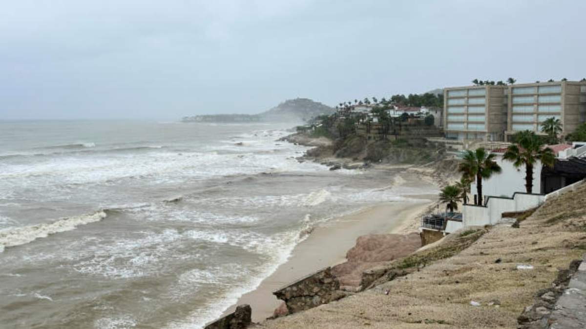 Tormenta tropical Ileana se dirige a Los Cabos con fuertes lluvias