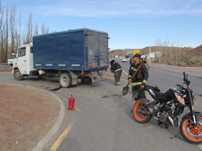 Está muy grave el motociclista que chocó contra un camión en la ruta 7