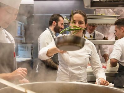 Cocineras, bartenders y comunicadoras unidas en red solidaria