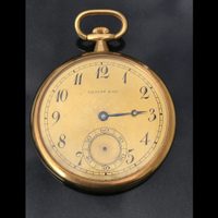 Subastan reloj de oro que fue regalado al capitán que rescató a los sobrevivientes del Titanic