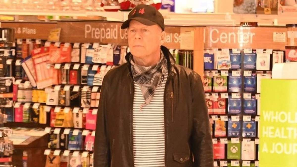 Bruce Willis fue echado de una farmacia por negarse a usar cubrebocas