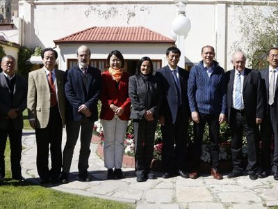 Gutiérrez se reunió con empresarios chinos que quieren explotar potasio, úrea y petróleo