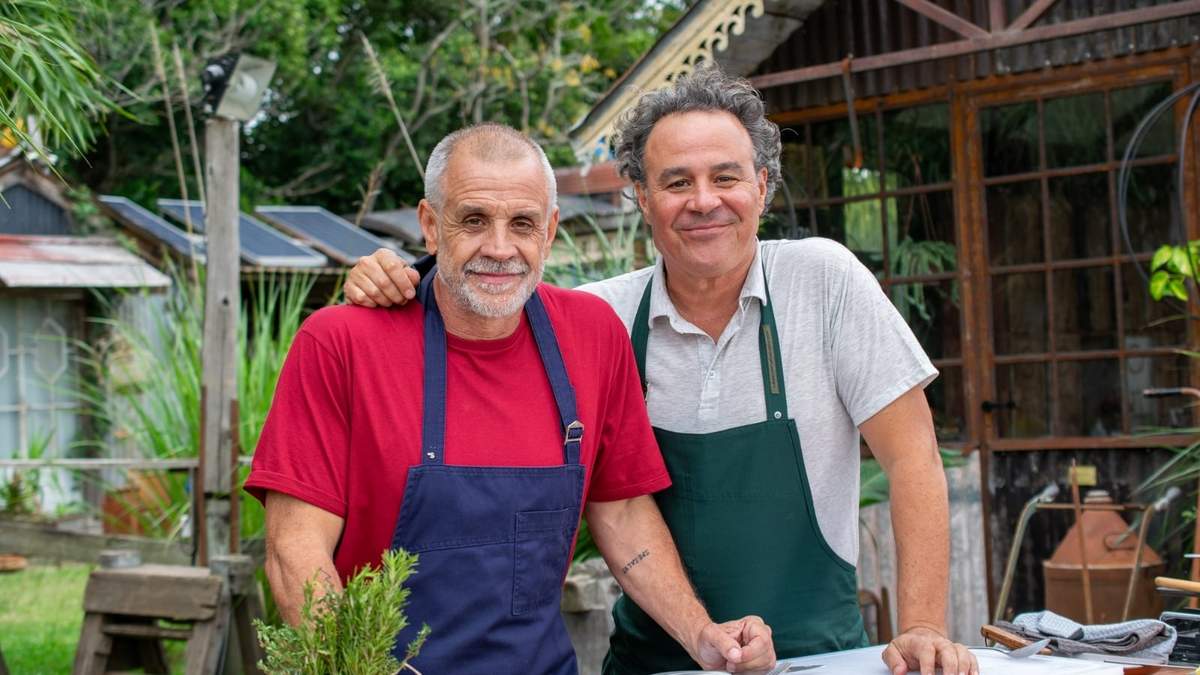 Christian y Roberto Petersen estrenan "Pollos y Hermanos". Fuente: elGourmet