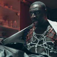 "Oops": el increíble error de vestuario en Lupin que se le escapó a Netflix