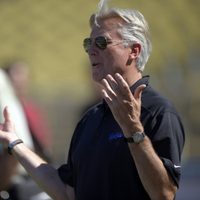 Familia Buss vende participación mayoritaria de los Lakers por 10 mil millones a Mark Walter