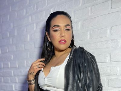Ángela Leiva fue vista de madrugada con un famoso colega: "Compartieron una salida"