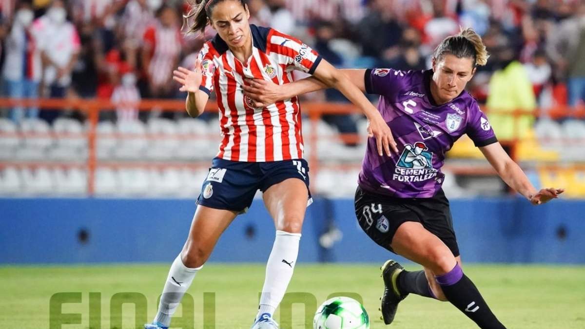 Chivas derrotó a Pachuca en el estadio Hidalgo