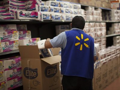 Caen las acciones de subsidiaria de Walmart en México tras pesquisa por prácticas monopólicas