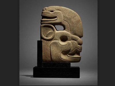 Pese a la denuncia interpuesta ante la FGR, Sotheby's de NY subastó piezas arqueológicas por 13 mdp