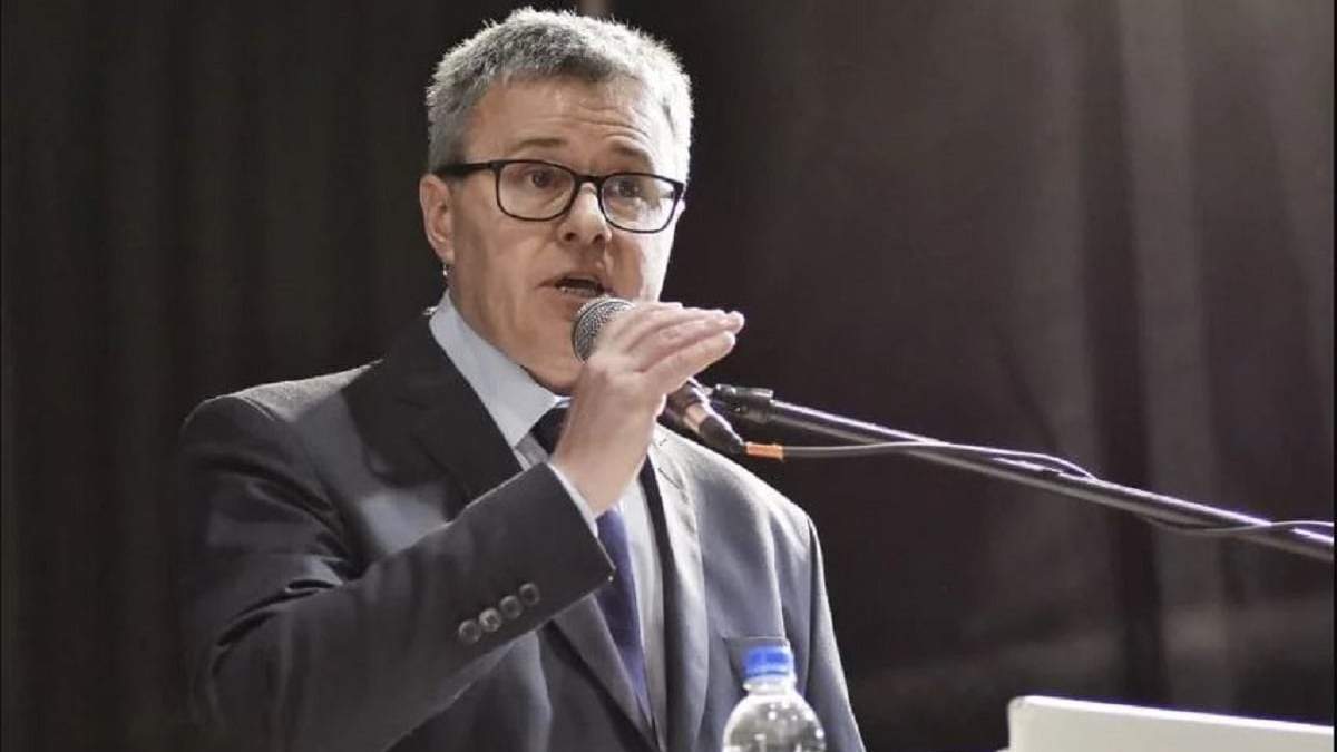 El intendente de Plaza Huincul, Claudio Larraza, denunciado por abandono de persona. Fuente: (Mejor Informado)