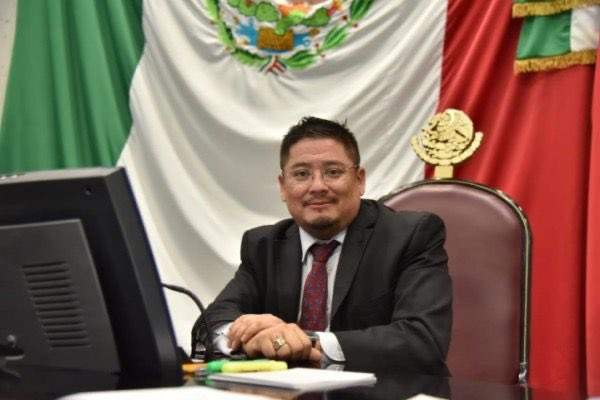 El expresidente de la Mesa Directiva del Congreso local, Rubén Ríos Uribe