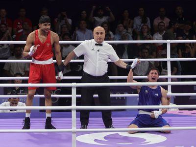 Marco Verde pasa a semifinales en boxeo y asegura medalla de bronce