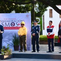 Graco iza la bandera a media asta para recordar a víctimas del sismo... pero se olvida de Jojutla