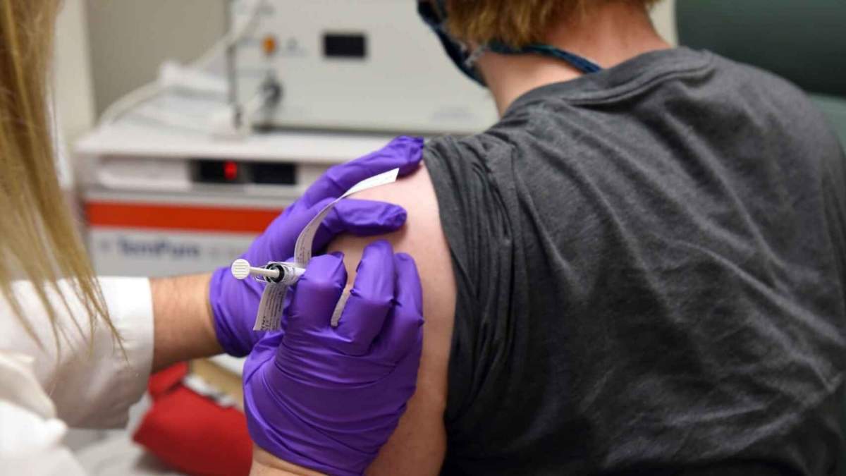 Vacunación contra el coronavirus. Fuente: (Twitter)