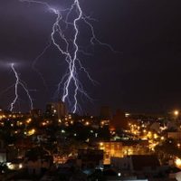 ¡Alerta meteorológica!: habrá tormentas intensas y fuertes ráfagas de viento