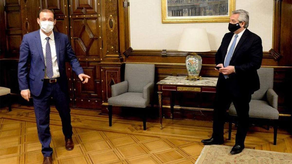 Fernández junto a Omar Gutiérrez. Fuente: (Twitter)