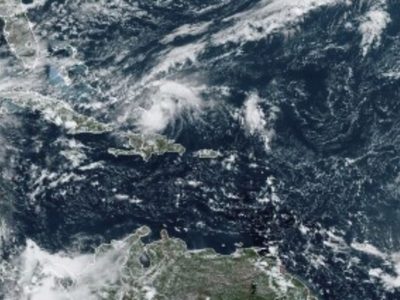Huracán Oscar se forma frente a las Bahamas; Nadine cerca de costa sur del Caribe mexicano