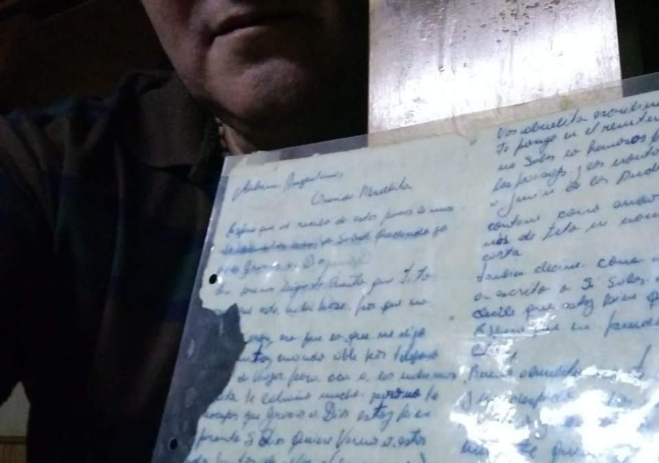 Jorge Bustos y su carta.Fuente: (Twitter)