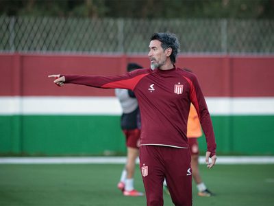 Domínguez, tras la derrota de Estudiantes: “En nuestra casa va a ser diferente”