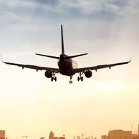 El Gobierno informó que se eliminarán todas las restricciones a los vuelos