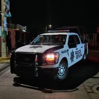 Asaltan un Oxxo, se atrincheran en una casa y la incendian; una menor muere por intoxicación