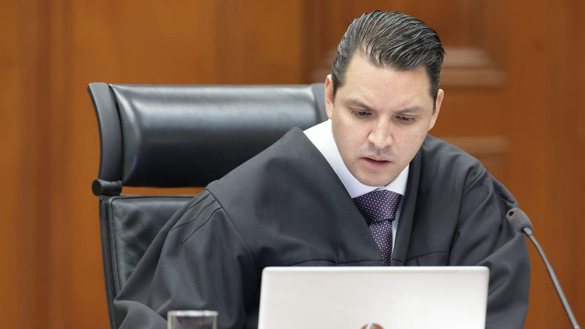 El ministro Aristides Guerrero, quien elaboró el proyecto que declaró la constitucionalidad del decreto para extinguir los fideicomisos