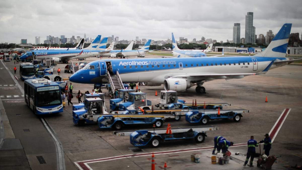 Continúa el conflicto con los sindicatos de Aerolíneas Argentinas. Fuente: (X)